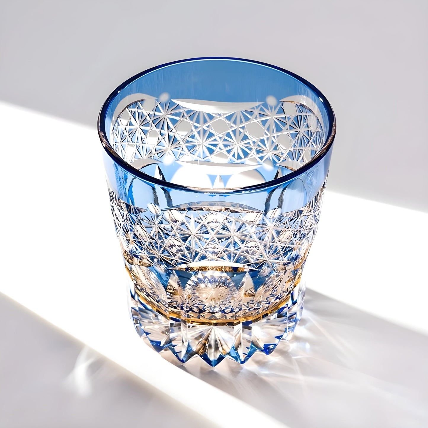 Bicchiere Edo Kiriko – 'Prisma Zaffiro' – Scatola in Legno GuerraHome
