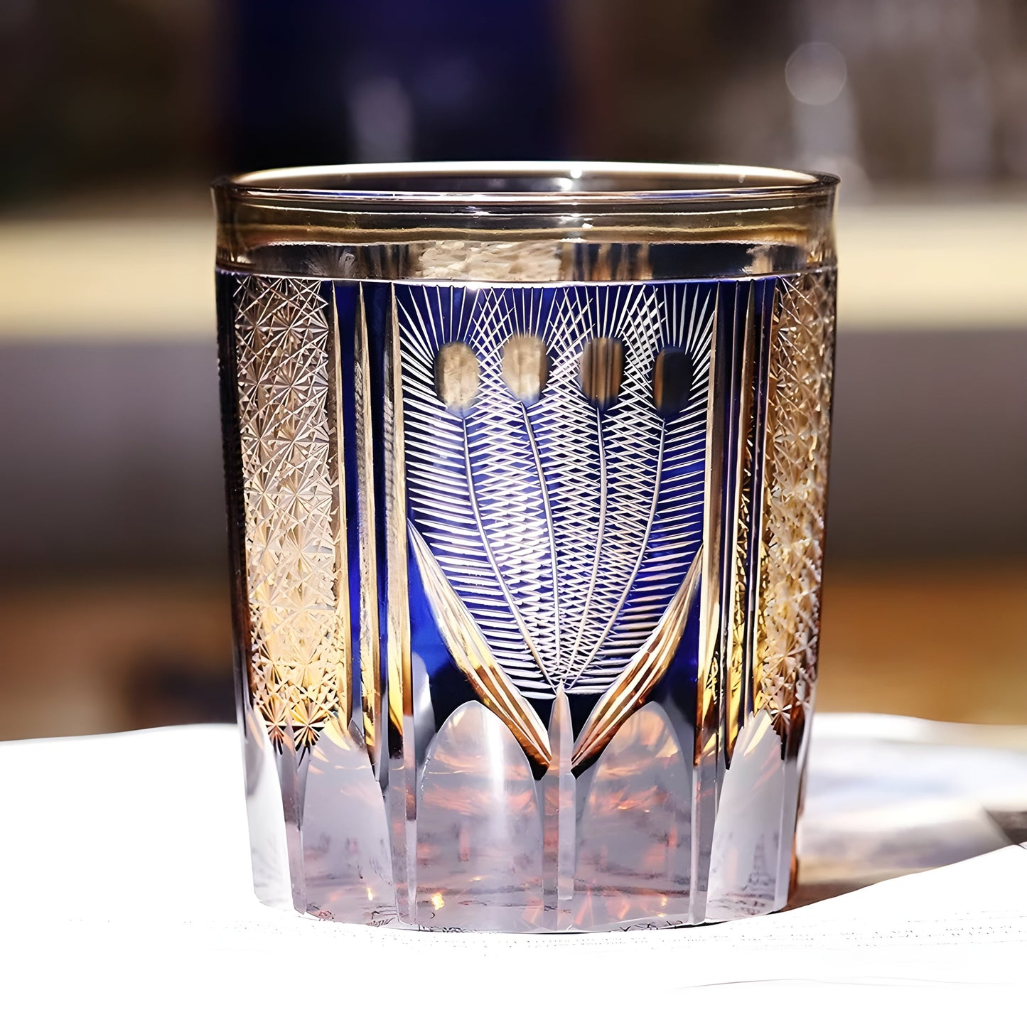 Bicchiere Edo Kiriko - Kagami Design “Pavone Blu Zaffiro” – Scatola in Legno GuerraHome
