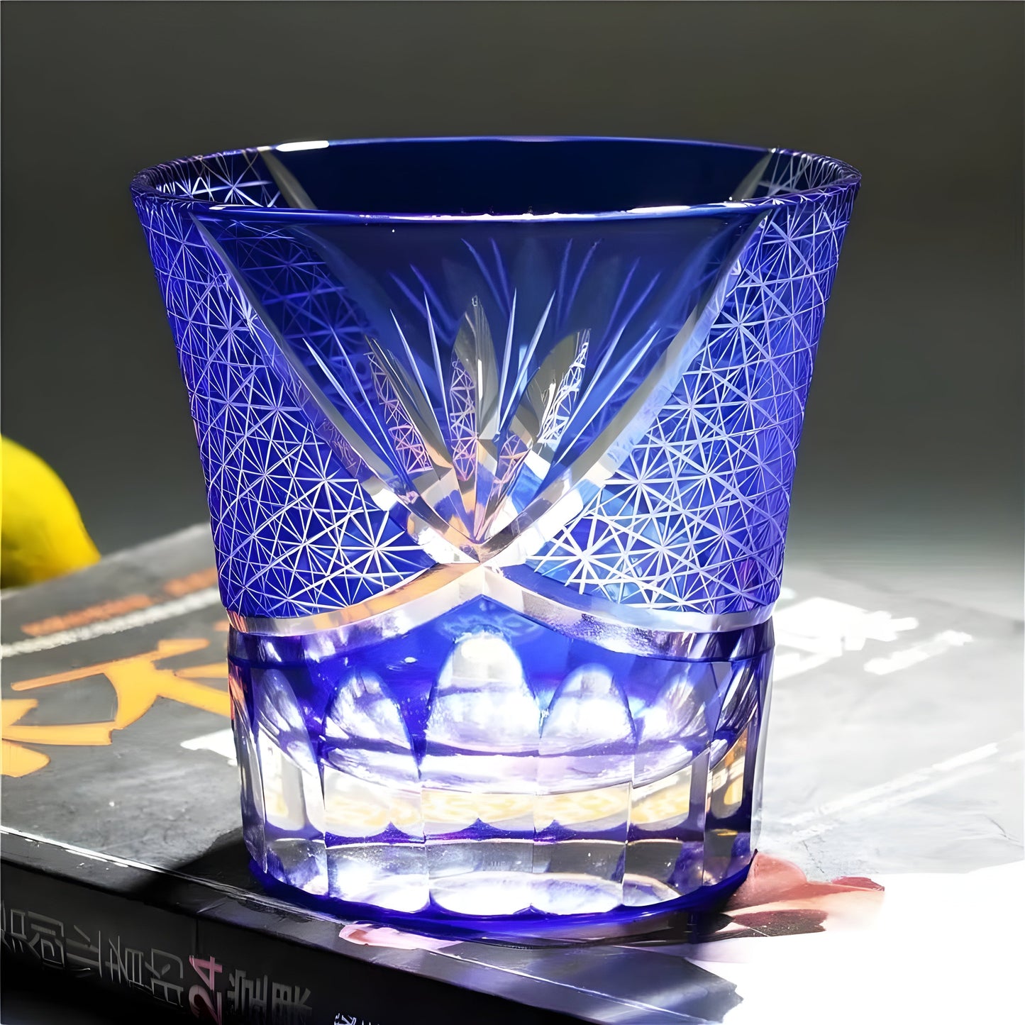 Bicchiere Edo Kiriko – 'Fiore Viola' – Scatola in legno GuerraHome